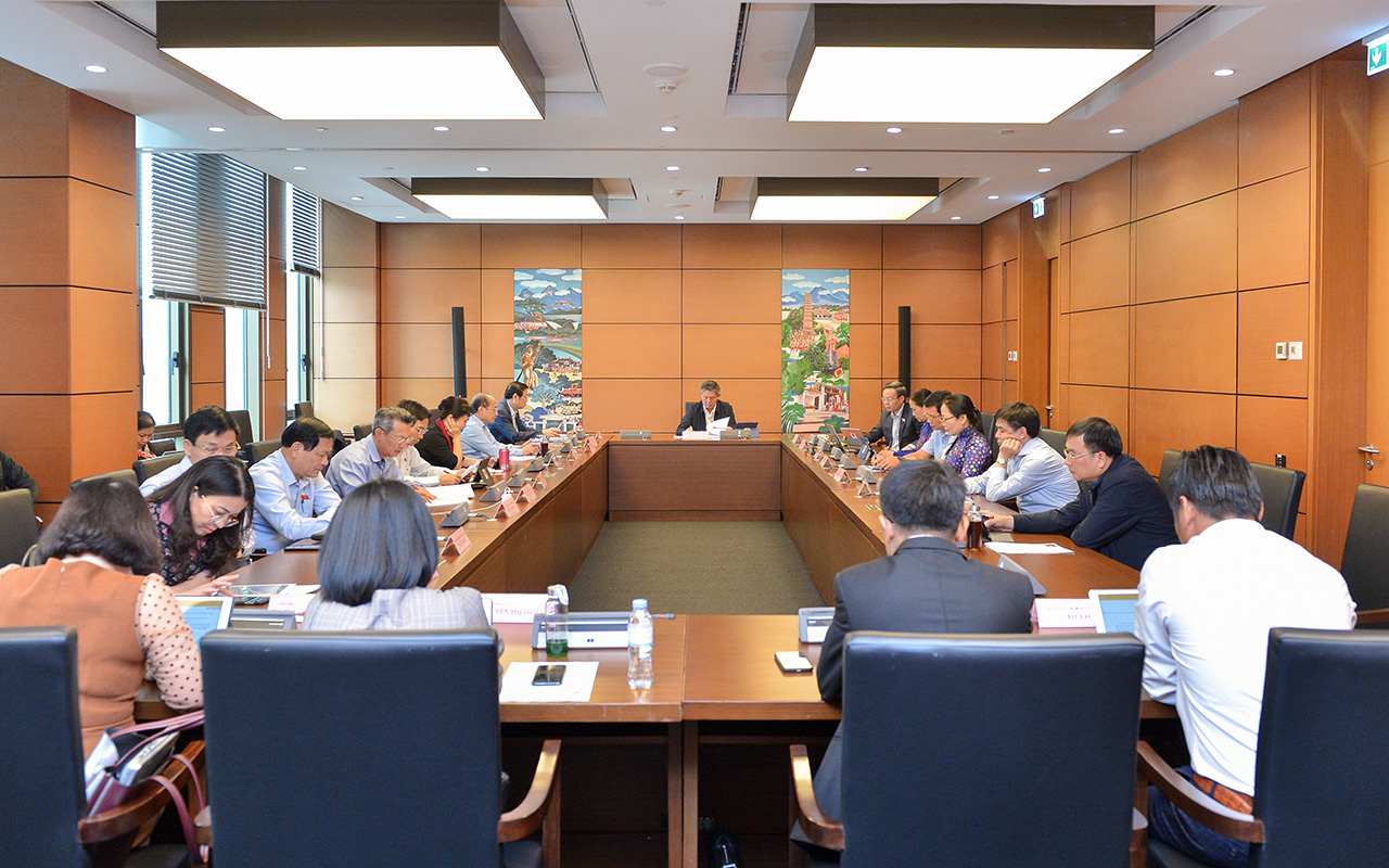 Có biện pháp xử lý nghiêm khắc hơn để tạo nền nếp, kỷ cương về an toàn giao thông trên đường cao tốc 